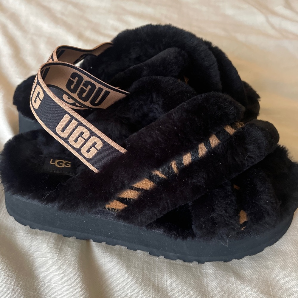UGG Disco Cross Slides NWOT
